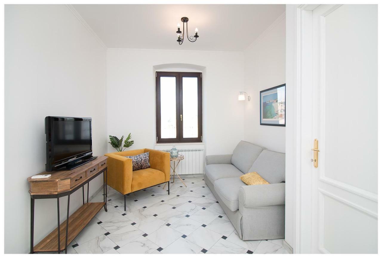 Stylish - Centre Apartment Theatre View Риека Экстерьер фото